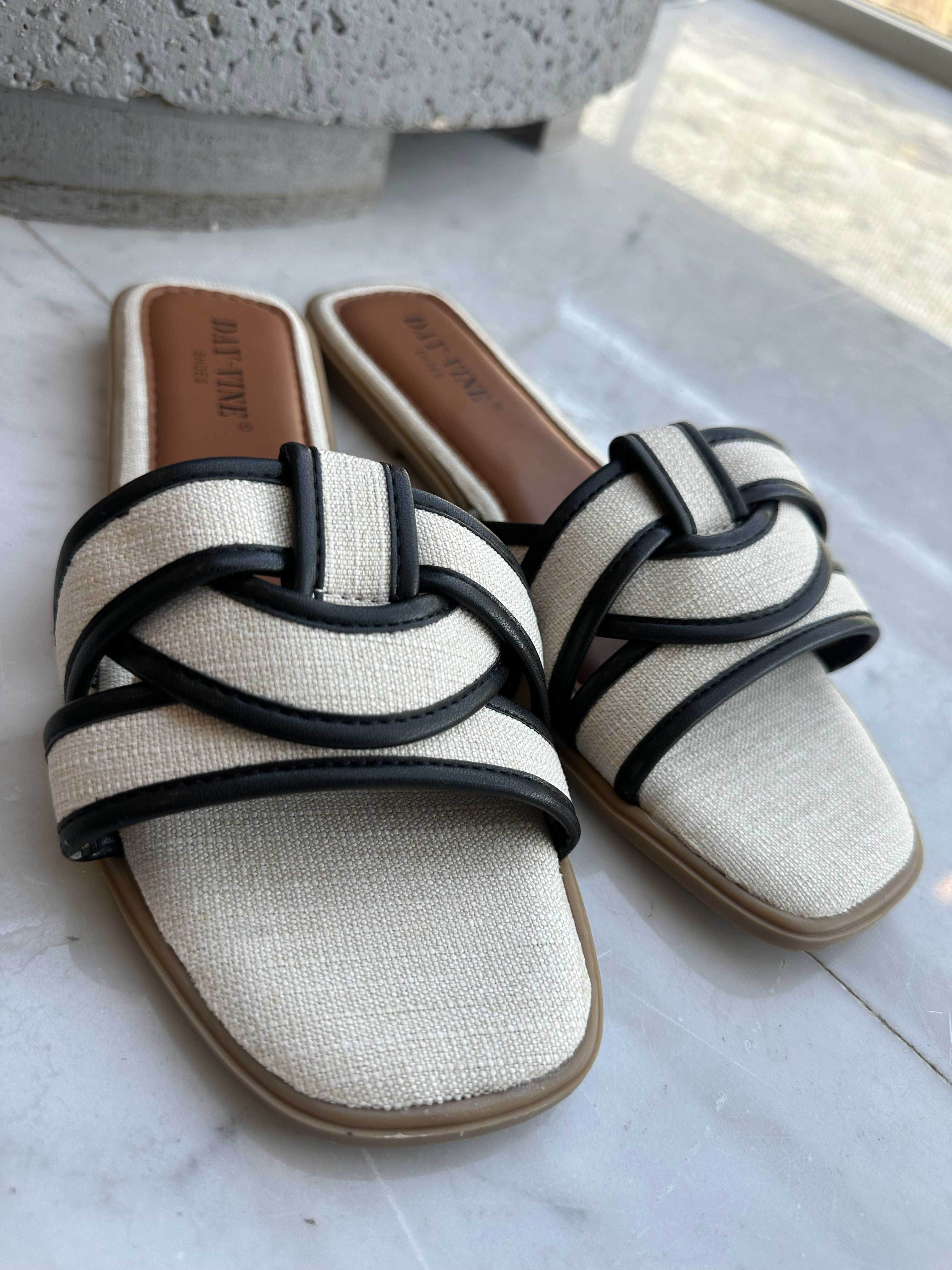 Valerie - Sandaler med flettet detaljer